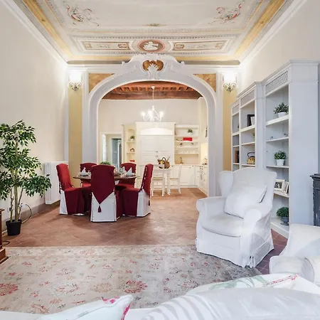 Casa Daniela, Beyond The Extraordinary Romantic Quiet Spacious Next To Guinigi Tower